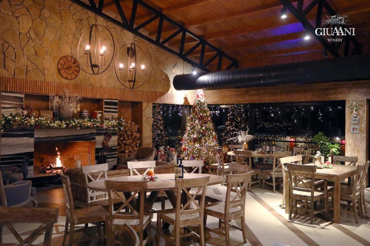 מלון Manavi Giuaani Winery מראה חיצוני תמונה